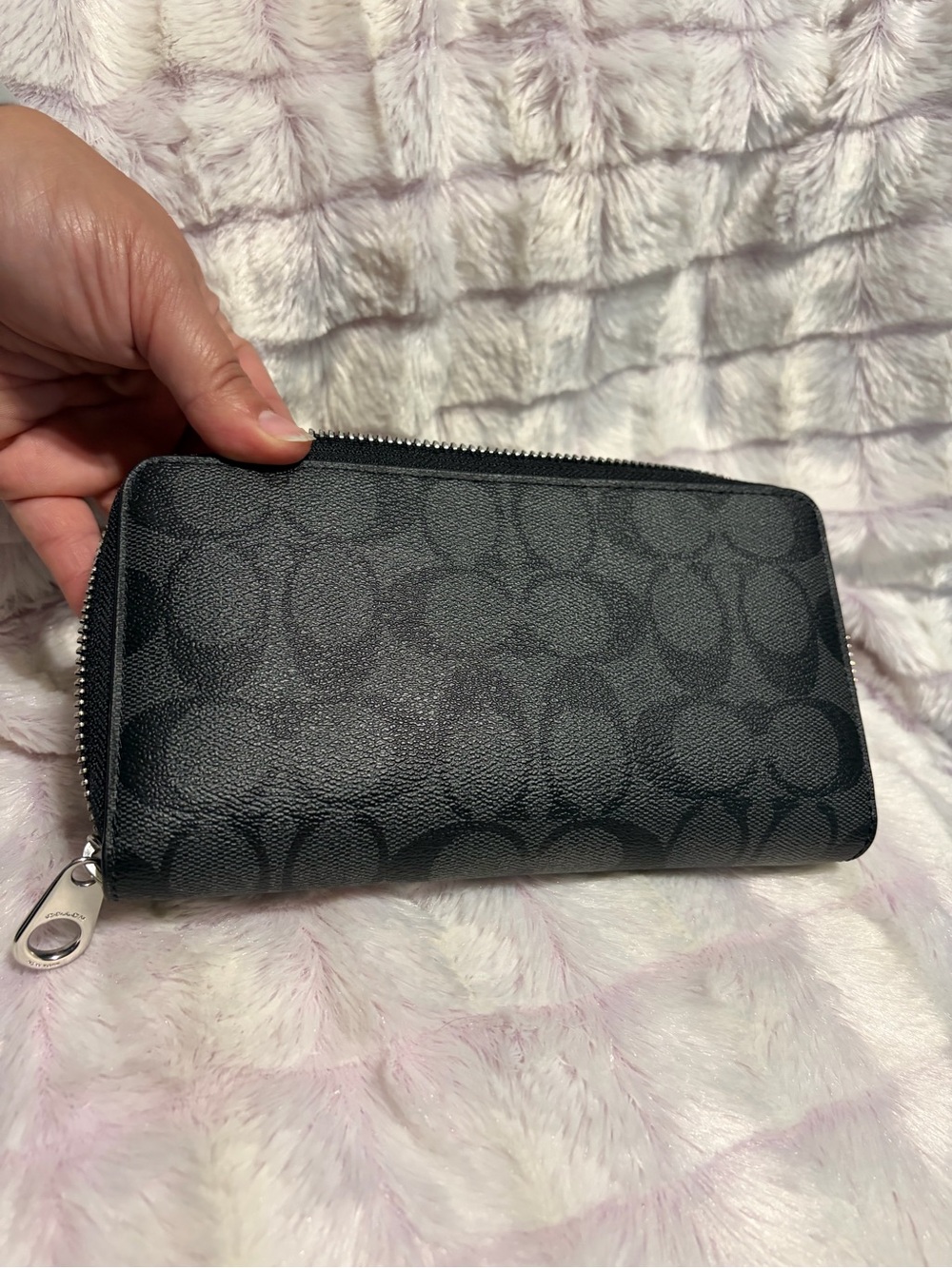 Coach Black Signature Zip-Around Card Holder - Picture 2 of 5